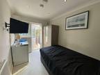 1 bed flat to rent in Uplands Road Woodford Green, IG8, Woodford Green