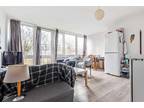 4 bed flat to rent in Sherfield Gardens, SW15, London