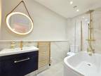 3 bedroom Flat to rent, Tarnwood Park, London, SE9 £2,000 pcm