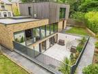 5 bed house for sale in Eastern Road, N2, London