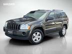 2006 Jeep grand cherokee Tan, 184K miles