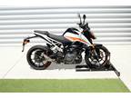 2022 KTM 390 Duke