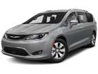 2018 Chrysler Pacifica Hybrid Limited 96725 miles