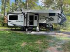 2018 Forest River Wildwood Heritage Glen Lite 286RL 34ft