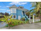 Beautiful Victorian style quadplex income property!