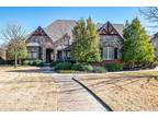 1043 Falcon Creek Dr, Kennedale, TX 76060