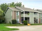 Country Hill Apartments - 635 Ashton Place Northeast - Cedar Rapids
