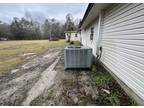 Home For Sale In Caryville, Florida