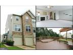 End Of Row/Townhouse - CHANTILLY, VA 43692 Scarlet Sq