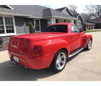 2004 Chevrolet SSR Base is a Red 2004 Chevrolet SSR Truck in Effingham IL