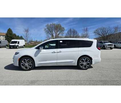 2024 Chrysler Pacifica Pinnacle is a White 2024 Chrysler Pacifica Car for Sale in Saint Charles IL