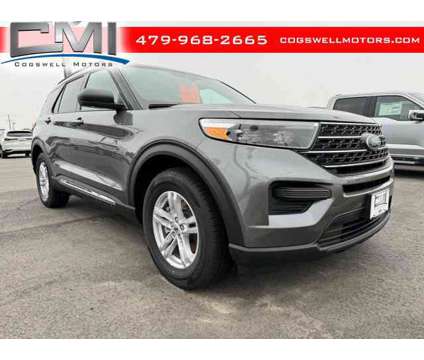 2024 Ford Explorer XLT is a Grey 2024 Ford Explorer XLT SUV in Russellville AR