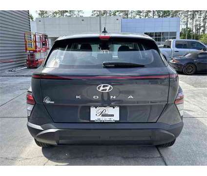 2024 Hyundai Kona SE is a Grey 2024 Hyundai Kona SE SUV in Gainesville FL