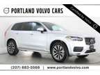 2022 Volvo XC90 T5 Momentum