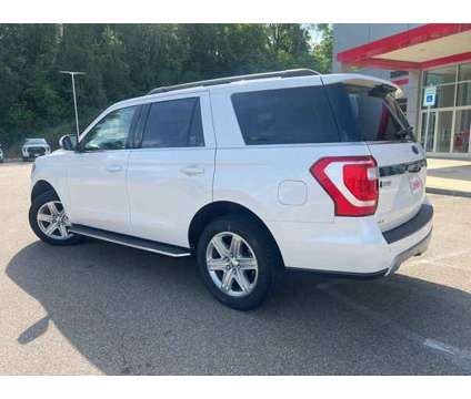 2019 Ford Expedition XLT is a Silver, White 2019 Ford Expedition XLT SUV in Vicksburg MS