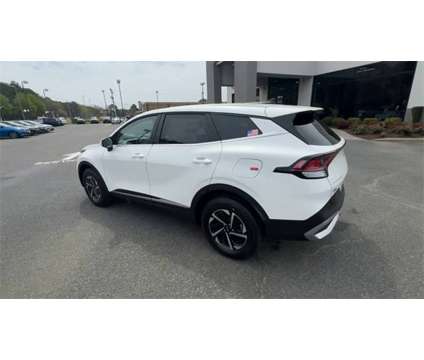 2024 Kia Sportage Hybrid LX is a White 2024 Kia Sportage LX Hybrid in Newport News VA