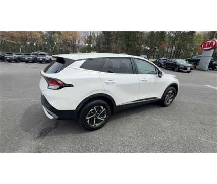 2024 Kia Sportage Hybrid LX is a White 2024 Kia Sportage LX Hybrid in Newport News VA