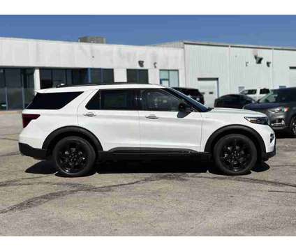 2024 Ford Explorer ST-Line is a White 2024 Ford Explorer SUV in Manteno IL
