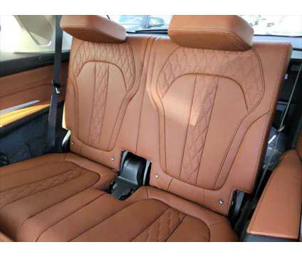 2025 BMW X7 xDrive40i is a Gold 2025 SUV in Jacksonville FL