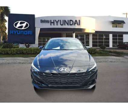 2022 Hyundai Elantra SEL is a Black 2022 Hyundai Elantra Sedan in Delray Beach FL