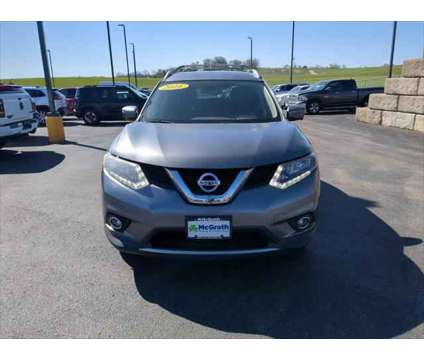 2016 Nissan Rogue SV is a 2016 Nissan Rogue SV Station Wagon in Dubuque IA