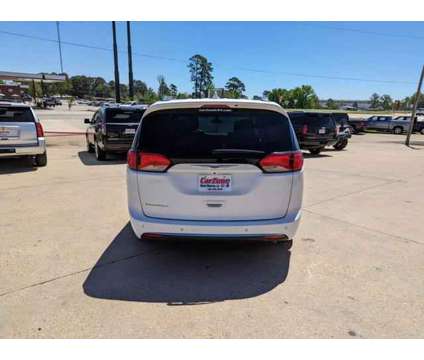 2020 Chrysler Pacifica for sale is a White 2020 Chrysler Pacifica Car for Sale in West Monroe LA