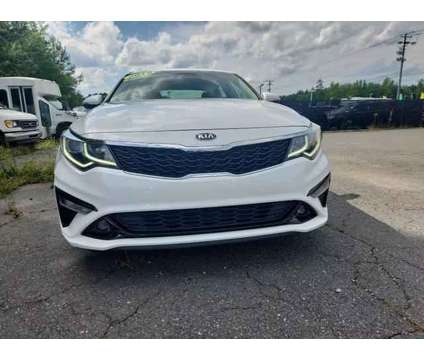 2019 Chrysler 300 for sale is a Red 2019 Chrysler 300 Model Car for Sale in Rialto CA