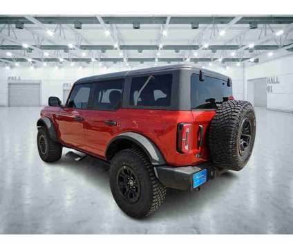 2024NewFordNewBroncoNew4 Door Advanced 4x4 is a Red 2024 Ford Bronco Car for Sale in Pampa TX