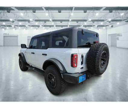 2024NewFordNewBroncoNew4 Door Advanced 4x4 is a White 2024 Ford Bronco Car for Sale in Pampa TX