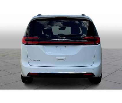 2021UsedChryslerUsedPacificaUsedFWD is a White 2021 Chrysler Pacifica Car for Sale in Houston TX
