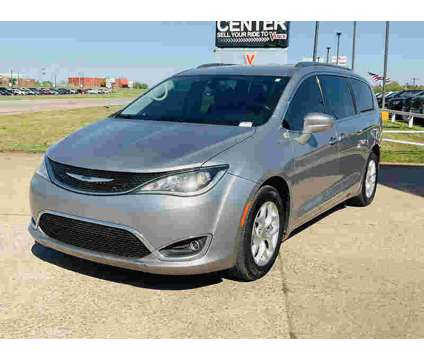 2020UsedChryslerUsedPacificaUsedFWD is a Silver 2020 Chrysler Pacifica Car for Sale in Guthrie OK