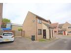 2 bed flat for sale in Warley Close, CM7, Braintree