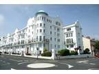 Grand Parade, Plymouth PL1 2 bed apartment to rent - £1,075 pcm (£248 pw)