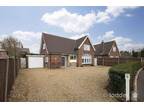 3 bed house for sale in Broadwater Way, NR12, Norwich
