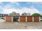 Garage to Rent in Hove Gardens