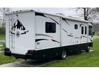 2005 Winnebago Sightseer 30B 30ft