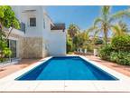 Villa for sale in La Cala de Mijas