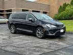 2017 Chrysler Pacifica Limited - Ellisville,MO