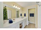 Condo For Sale In Sarasota, Florida