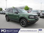 2024 Ford Bronco Green, new