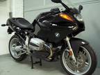 1999 BMW R1100S, black with 8570 miles, perfect condition