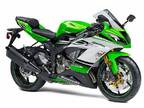 2015 Kawasaki Ninja ZX(TM)-6R ABS 30th Anniversary