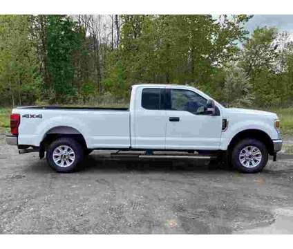 2022 Ford F-350SD XLT is a White 2022 Ford F-350 XLT Truck in Williamson NY