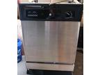 GE Dishwasher Black & Stainless Steel GSD3361K01SS 24"Wx25"Dx34"T(pre-owned)
