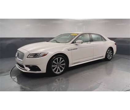 2019 Lincoln Continental Standard is a Silver, White 2019 Lincoln Continental Sedan in Daphne AL