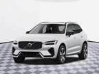 2024 Volvo XC60 Recharge Plug-In Hybrid Ultimate Dark Theme