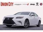 2017 Lexus ES ES 300h