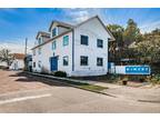 320 E Tarpon Ave, Tarpon Springs, FL 34689