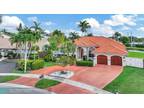 10040 NW 10th St, Plantation, FL 33322