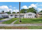 3043 Hayes St, Hollywood, FL 33021